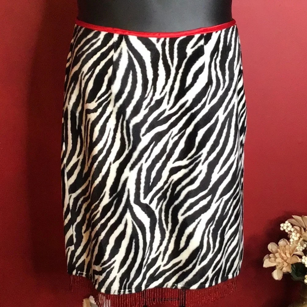 XOXO JEANS FUR SKIRT SIZE 1/2